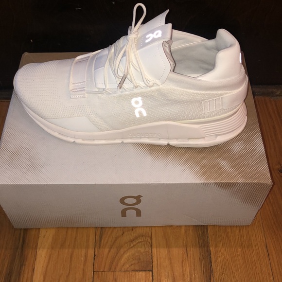 Mens On Cloud All White Cloudnova - Picture 2 of 6